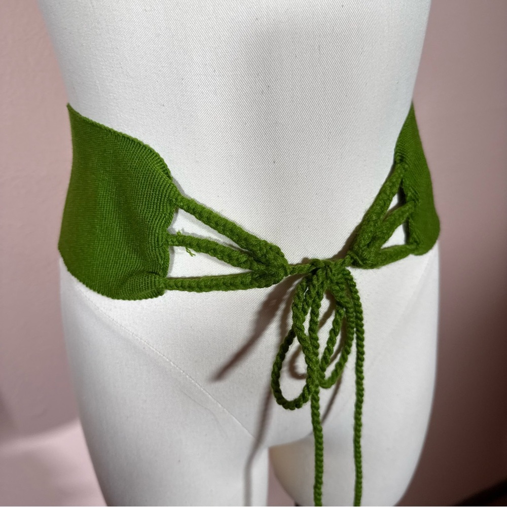 Vintage avocado Green Woven Fabric Crochet wide Belt adjustable 1970’s